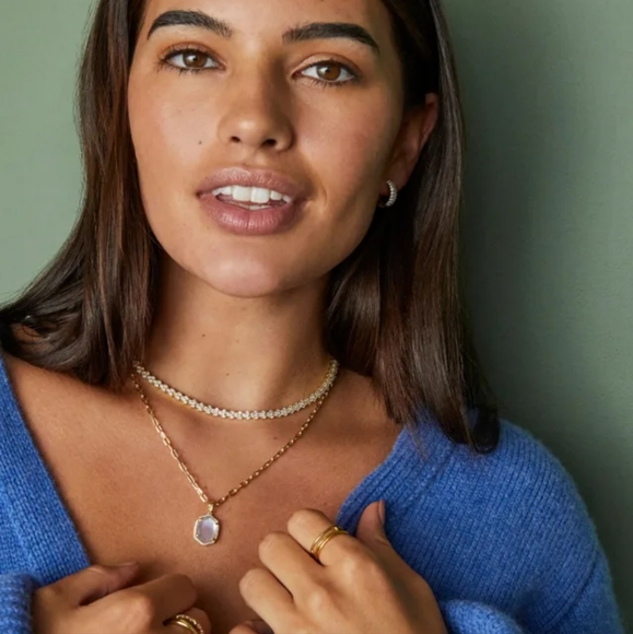 Kendra Scott Daphne Silver Pave Frame Short Pendant Necklace in Navy Tiger's Eye - Picture 3 of 7